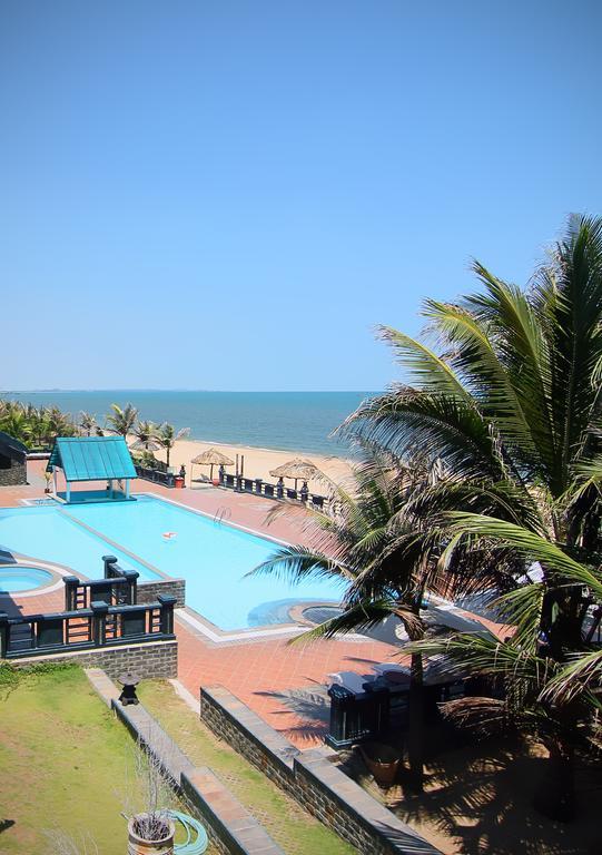 Tropicana Beach Resort & Spa Vung Tau Exterior photo